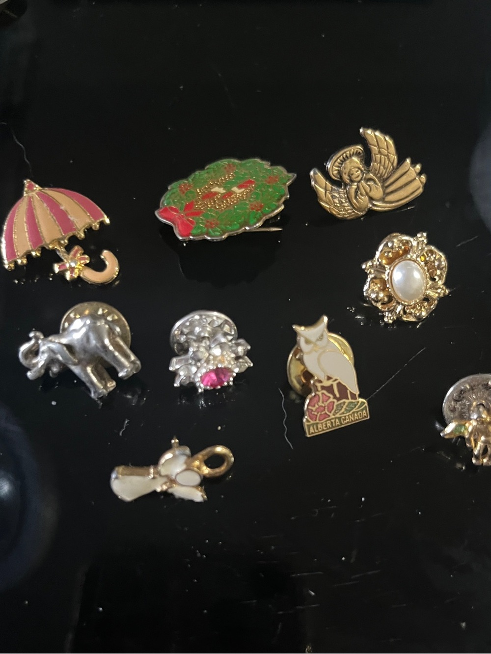 Broaches 9 small ladies jewelry lapel pins artsy bling x mas